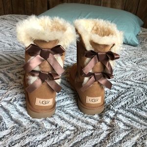 Bailey bow uggs